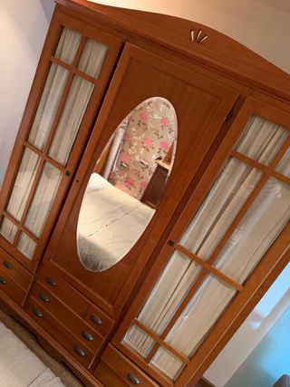 Armario vintage madera con espejo