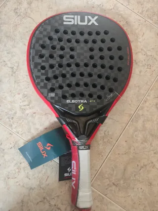 Pala SIUX ELECTRA PRO FIRE RED 2026