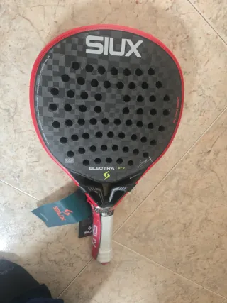 Pala SIUX ELECTRA PRO FIRE RED 2026