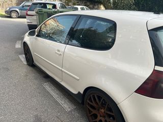 Volkswagen Golf 2005