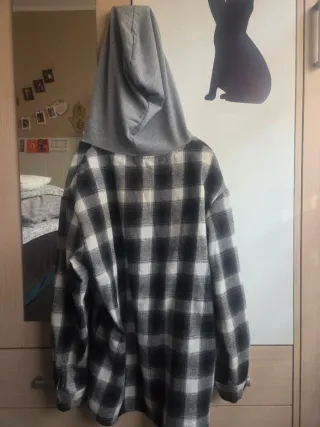 Camisa de cuadros con capucha