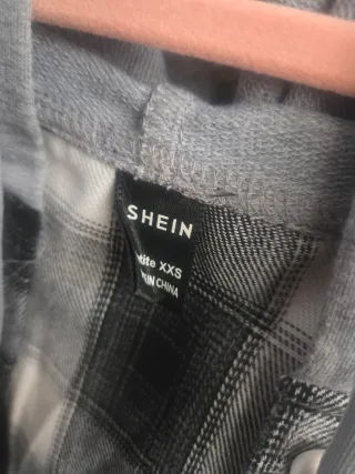 Camisa de cuadros con capucha