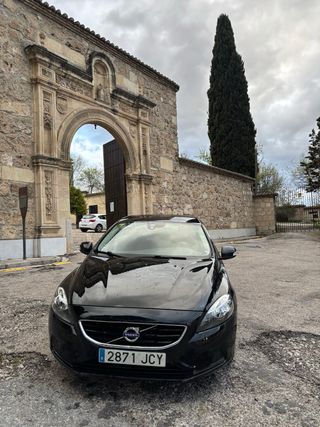 Volvo V40 2015