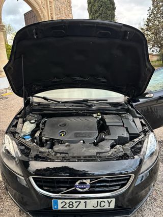 Volvo V40 2015