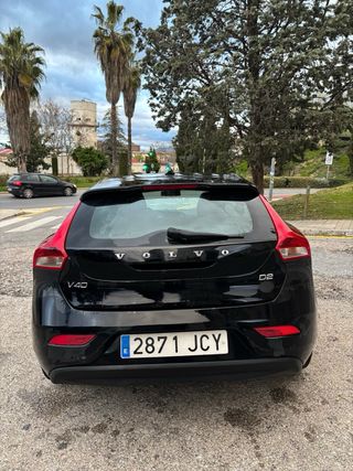 Volvo V40 2015