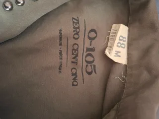 Chaqueta O-JON verde militar tachuelas