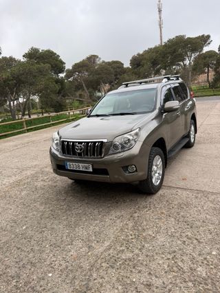 Toyota Land Cruiser 150 2013