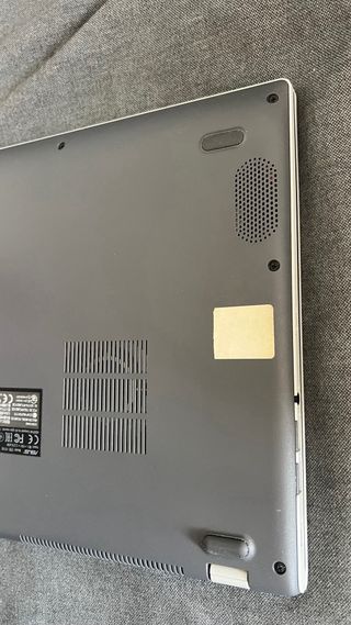 ASUS VivoBook 15 i3 8GB RAM 256GB SSD