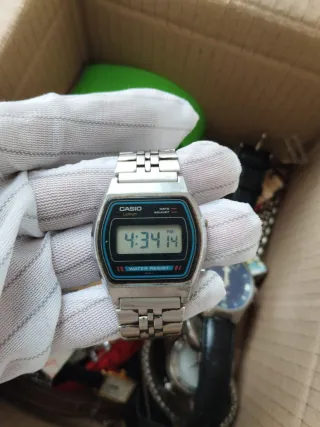 LOTE 30 RELOJES A35 EUROS