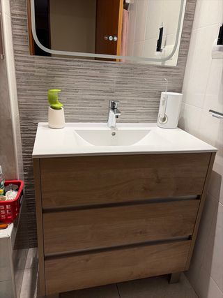 Mueble de baño madera y metal