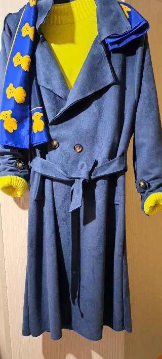 Gabardina azul entretiempo