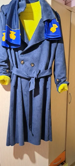 Gabardina azul entretiempo