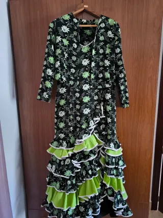 Traje de flamenca con volantes