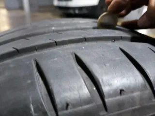 Neumático Michelin Pilot 4 235/45/17. 97Y