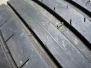 Neumático Michelin Pilot 4 235/45/17. 97Y