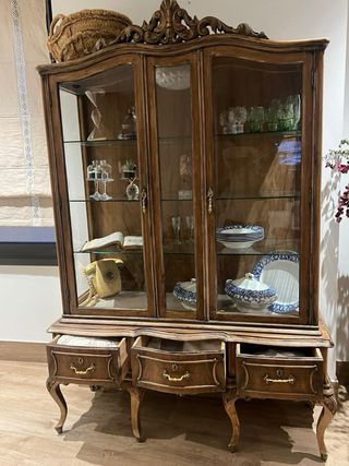 Antigua vitrina francesa de Haya estilo Luis XV