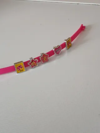 Bracciale Barbie rigido rosa con ciondoli