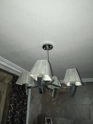 Lote de Lámparas de 8 brazos y 4 brazos cromada