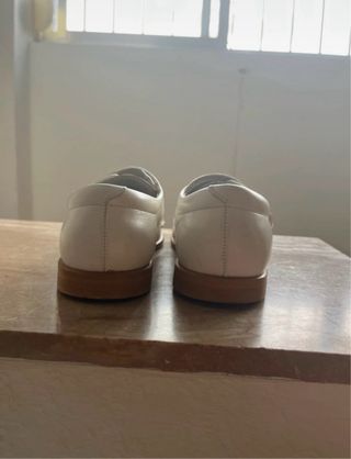 Zapatos de vestir blancos para niños