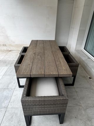 Sofá exterior modular beige y marrón