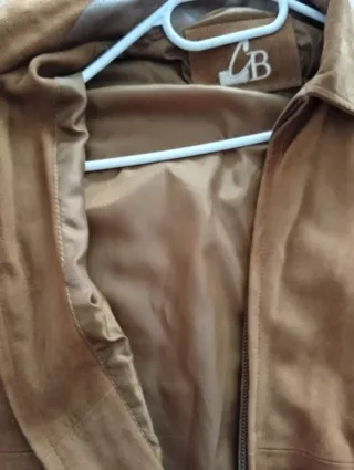 Chaqueta de ante marrón