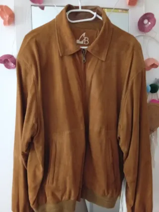 Chaqueta de ante marrón