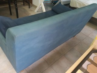 Sofá de 2 plazas azul⭐Precio negociable⭐