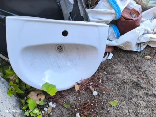 Lavabo grande de cerámica