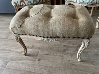 Conjunto 2 butacas francesas y escabel