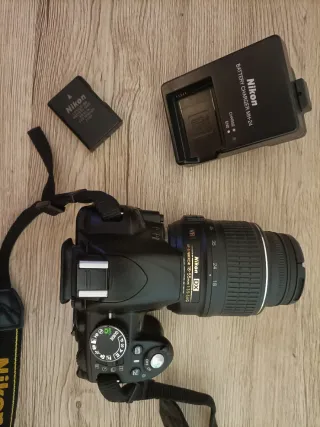 Cámara Nikon D3100 + Objetivo 18-55mm