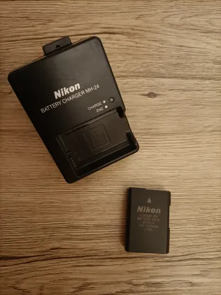 Cámara Nikon D3100 + Objetivo 18-55mm