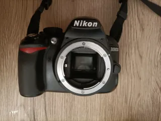 Cámara Nikon D3100 + Objetivo 18-55mm