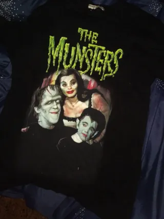 Camiseta The Munsters Pull&Bear Negra Unisex
