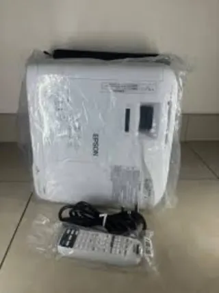 Proyector Epson EB-992F NUEVO, SIN ESTRENAR