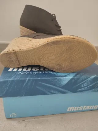 Botines Mustang Cuña Marrones talla 38