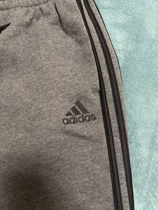 Pantalón chándal Adidas gris Talla M