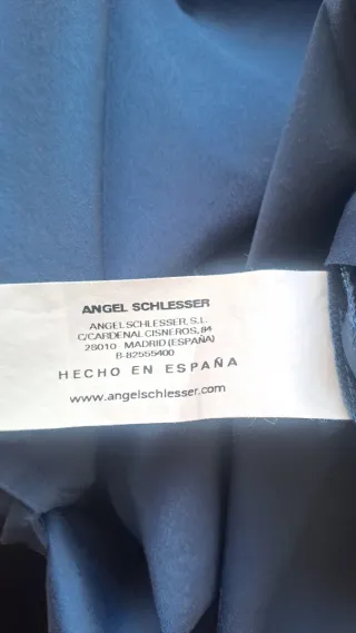 Blusa azul manga larga con cuello alto