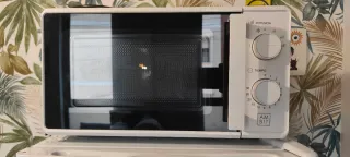 Frigorífico + Congelador + Microondas