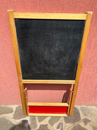 Lavagna a cavalletto in legno per bambini