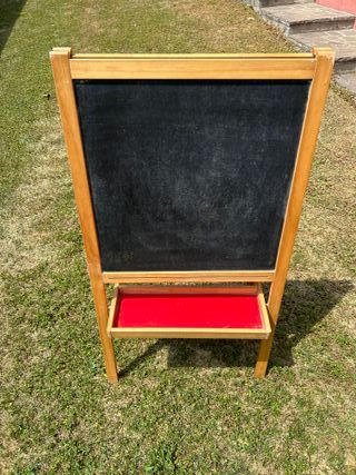 Lavagna a cavalletto in legno per bambini