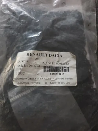Rejilla separador Dacia Duster