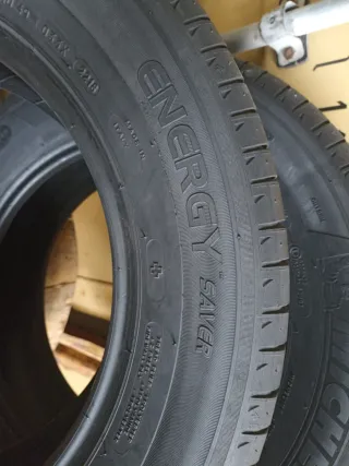 Vendo 2 Neumáticos de coche en buen estado