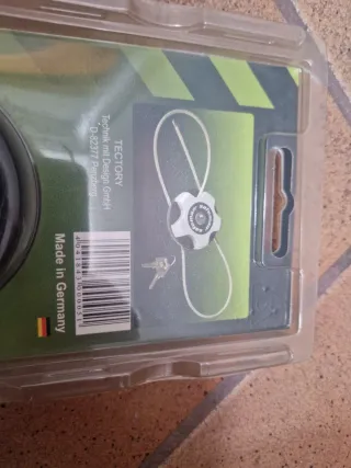 Candado Safeman con cable y dos llaves