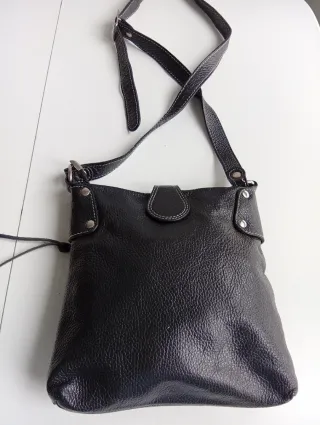 Bolso bandolera polipiel negro