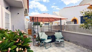 Chalet en venta en Algorfa
