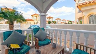 Chalet en venta en Algorfa