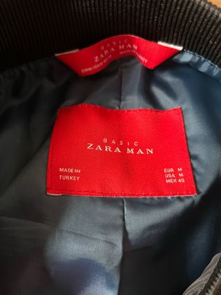 Cazadora Zara Negra Chico con bolsillos laterales