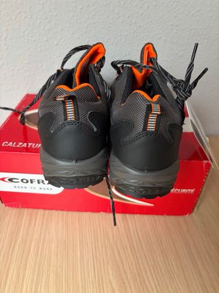 Zapatos de seguridad Cofra talla 43