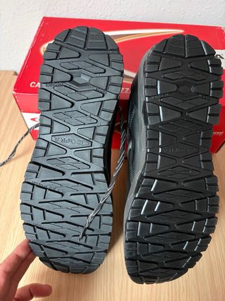 Zapatos de seguridad Cofra talla 43
