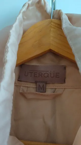 Cortavientos Uterqüe beige talla M